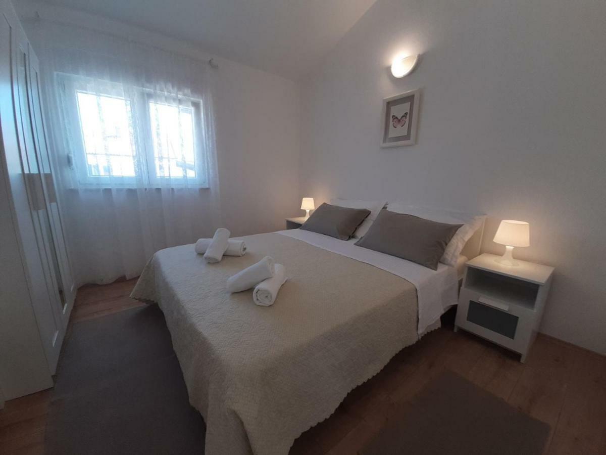 Apartman S Pogledom Ždrelac Dış mekan fotoğraf