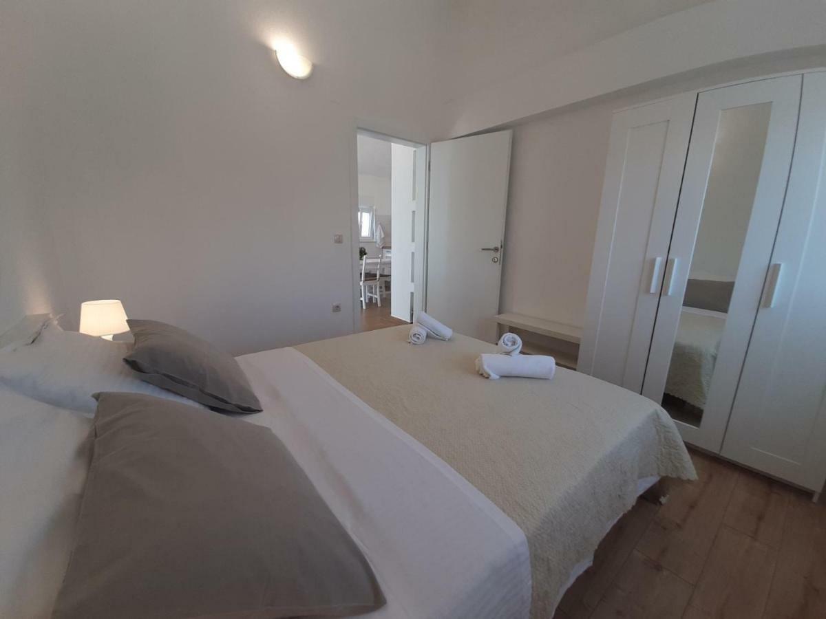 Apartman S Pogledom Ždrelac Dış mekan fotoğraf